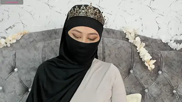 suzannetoye – webcam model profile photo Image 16