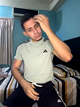 kai101010 – webcam model profile photo Image 12