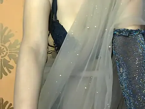 jelenaania – webcam model profile photo Image 7