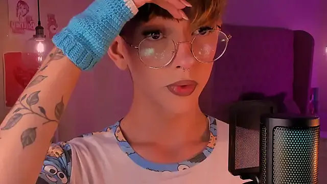 skinny_candy18 – webcam model profile photo Image 13