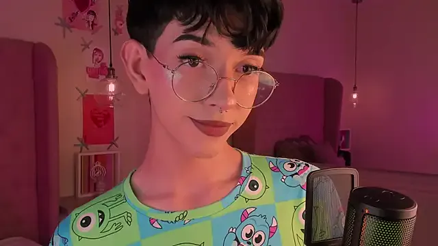 skinny_candy18 – webcam model profile photo Image 2