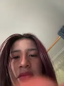 lkama_sutral – webcam model profile photo Image 5