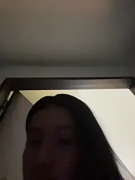 lkama_sutral – webcam model profile photo Image 9