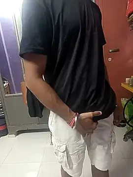 hornyshow_tv – webcam model profile photo Image 10