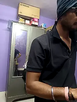 hornyshow_tv – webcam model profile photo Image 2