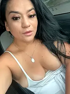 sav_anna – webcam model profile photo Image 3