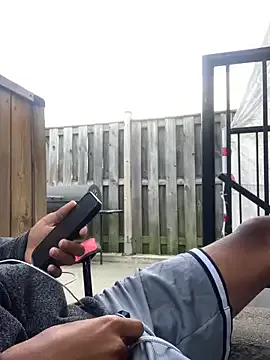 bisexualmilf – webcam model profile photo Image 15