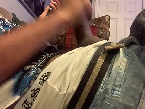 bisexualmilf – webcam model profile photo Image 17