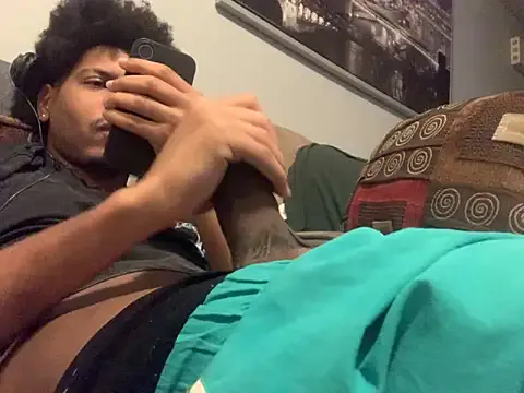 bisexualmilf – webcam model profile photo Image 19