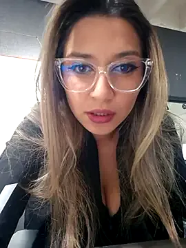 xsillymillyx – webcam model profile photo Image 18