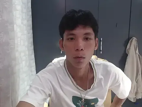 alexandjohntv – webcam model profile photo Image 5