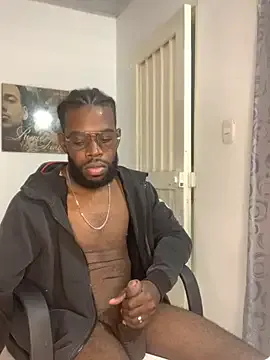 PabloArena – webcam model profile photo Image 18