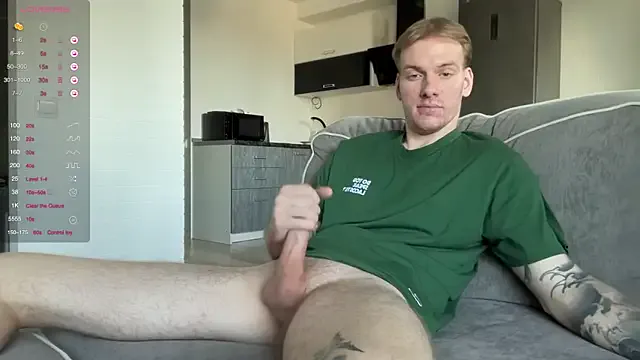 AlisaMoss – webcam model profile photo Image 18