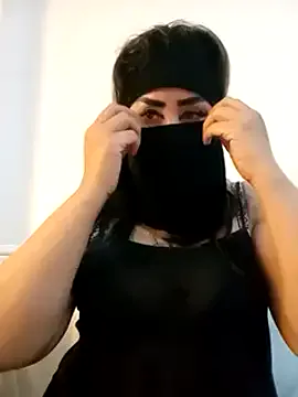 Cute-Simmi69 – webcam model profile photo Image 2