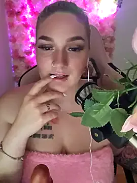 little_show_sexy – webcam model profile photo Image 4