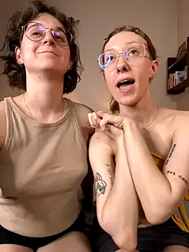 loving_ladies – webcam model profile photo Image 14