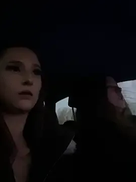 lux_angel chat room preview Image 2