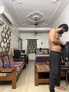 john_desihunks Image 15