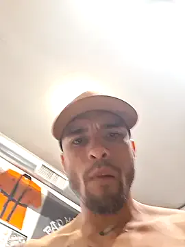 bisexualmilf – webcam model profile photo Image 15