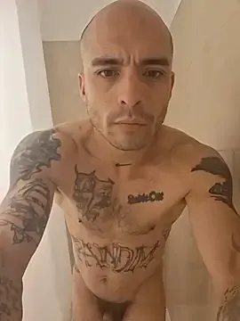 bisexualmilf – webcam model profile photo Image 2