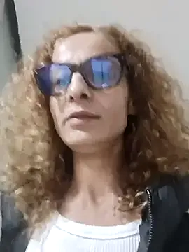 alexandjohntv – webcam model profile photo Image 10