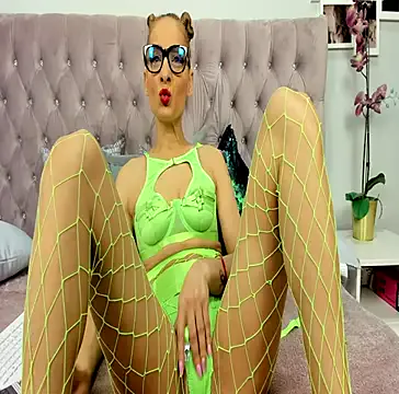 alexandjohntv – webcam model profile photo Image 2