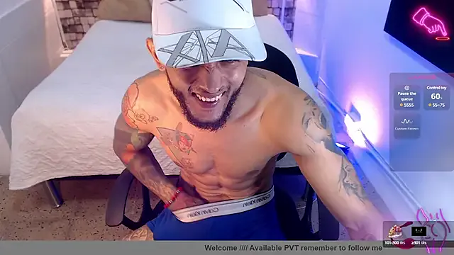 SallyDinosaur chat room preview Image 2