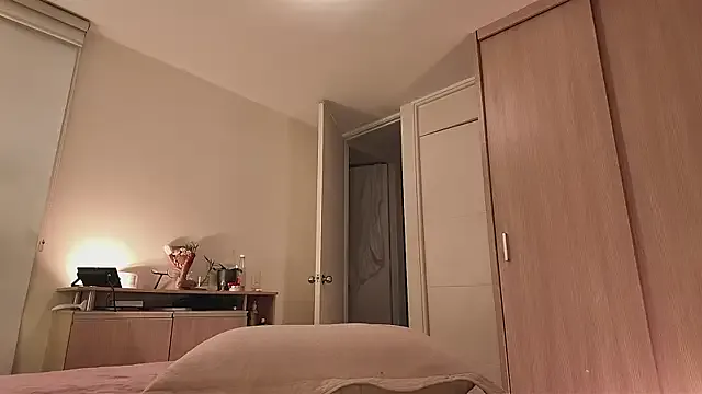 bon___bon – webcam model profile photo Image 16