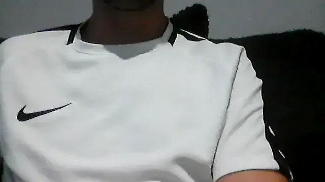 hornyshow_tv – webcam model profile photo Image 5