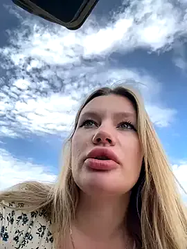 loving_ladies – webcam model profile photo Image 18