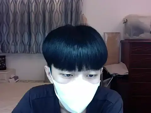 flora_ri – webcam model profile photo Image 2