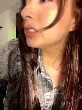 mariannsullivant – webcam model profile photo Image 3