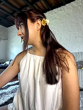 mariannsullivant – webcam model profile photo Image 7