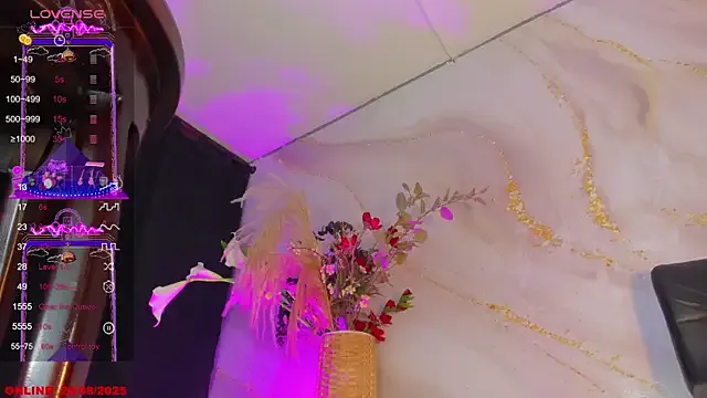 RoxyScarlett chat room preview Image 8