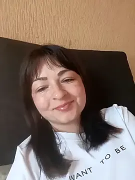 alorianna – webcam model profile photo Image 11