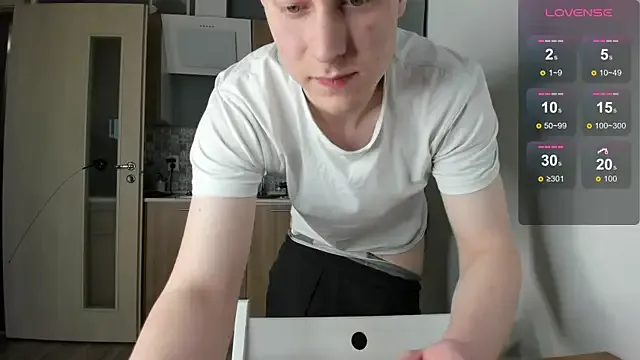 petites_perles – webcam model profile photo Image 7