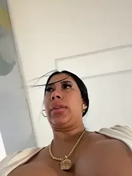 tashinadoncaster – webcam model profile photo Image 10