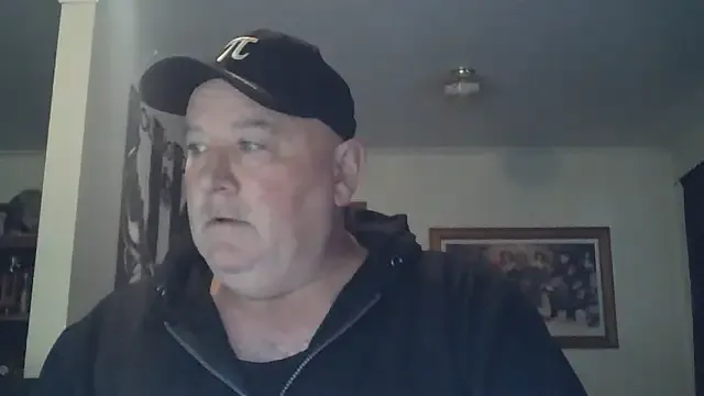 GmGit – webcam model profile photo Image 12