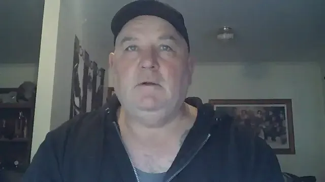 GmGit – webcam model profile photo Image 17