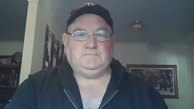 GmGit – webcam model profile photo Image 18