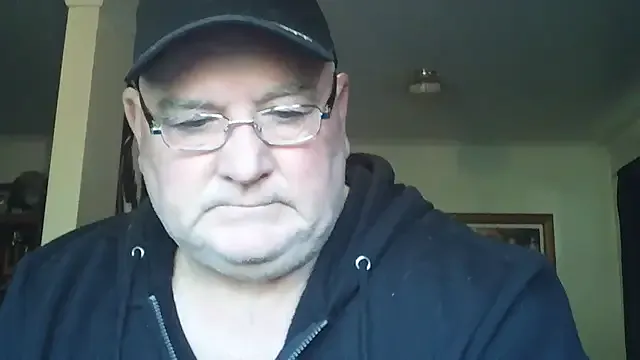 GmGit – webcam model profile photo Image 5
