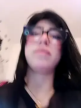 suannedoriean – webcam model profile photo Image 2