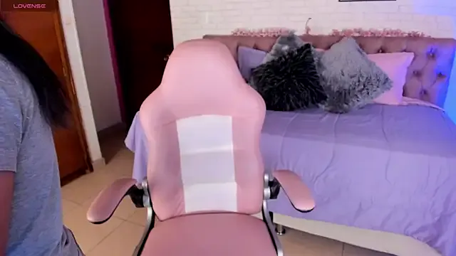 peachcreamcouple – webcam model profile photo Image 15