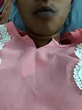 sweetuniporn – webcam model profile photo Image 15