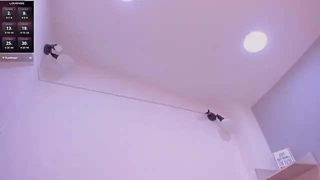 skinny_candy18 – webcam model profile photo Image 6