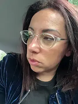 Megu_Melon – webcam model profile photo Image 3