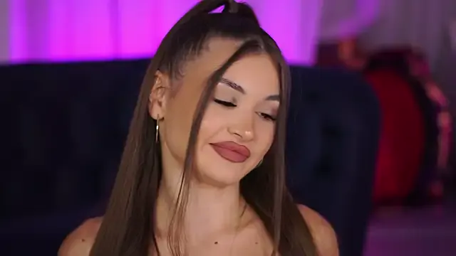 skybounty – webcam model profile photo Image 4