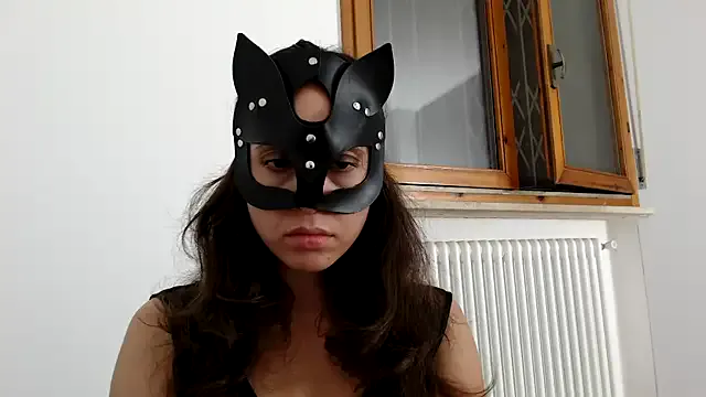 Lucky-cat88 – webcam model profile photo Image 3