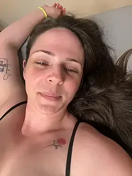 kitty_layy – webcam model profile photo Image 7