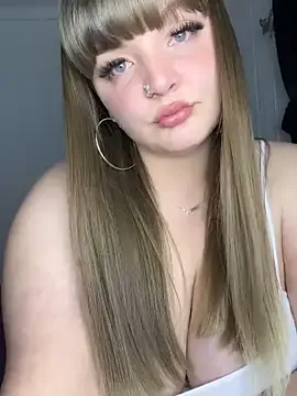 smile_with_nicole – webcam model profile photo Image 14